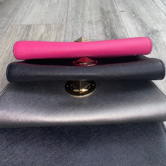 ๐๐ค KATE SPADE clutch metallic silver. EUC ๐ค๐ - Picture 13 of 16
